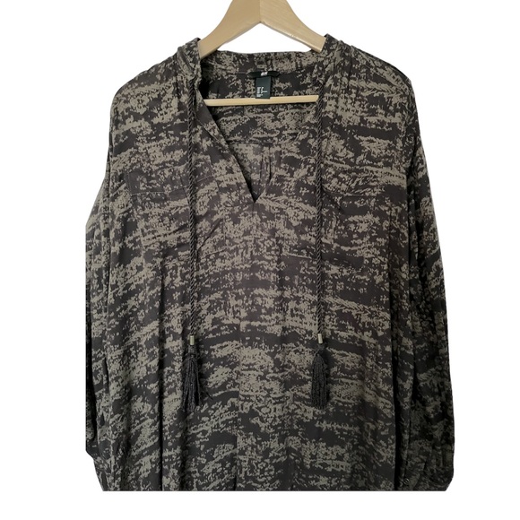 H&M V Neck Print Tunic/Dress W Front Tassel Ties & Shoulder Detail - Picture 6 of 10